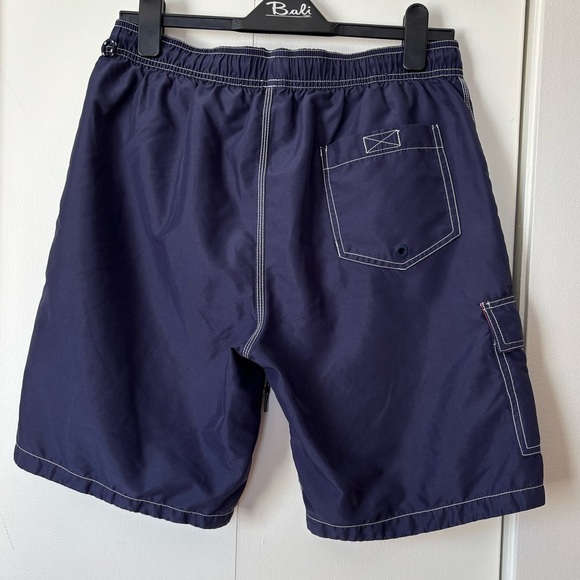 🎉4/30$🎉 Tommy Hilfiger Swim Shorts – Size Medium ✨ - Picture 5 of 6